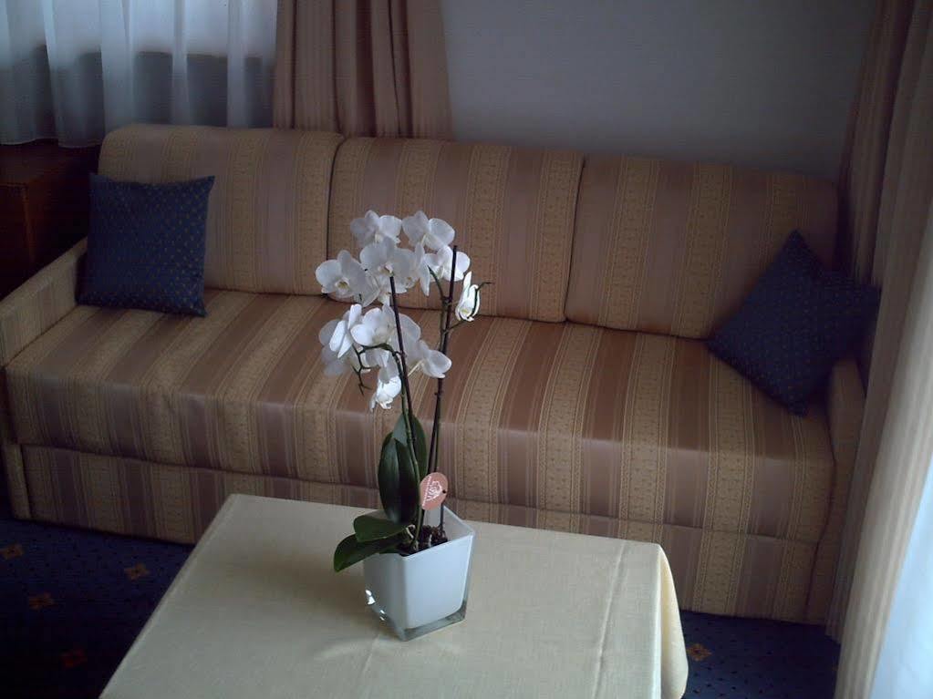 Hotel Montani Morter Zewnętrze zdjęcie