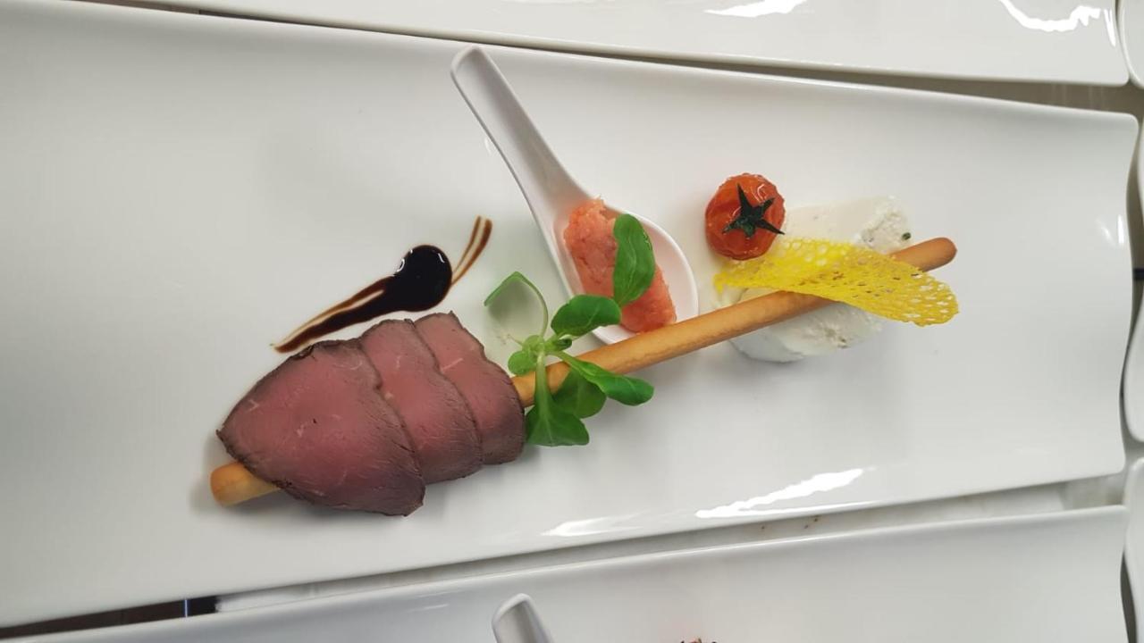 Hotel Montani Morter Zewnętrze zdjęcie